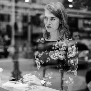 Meet your Posher, Elise